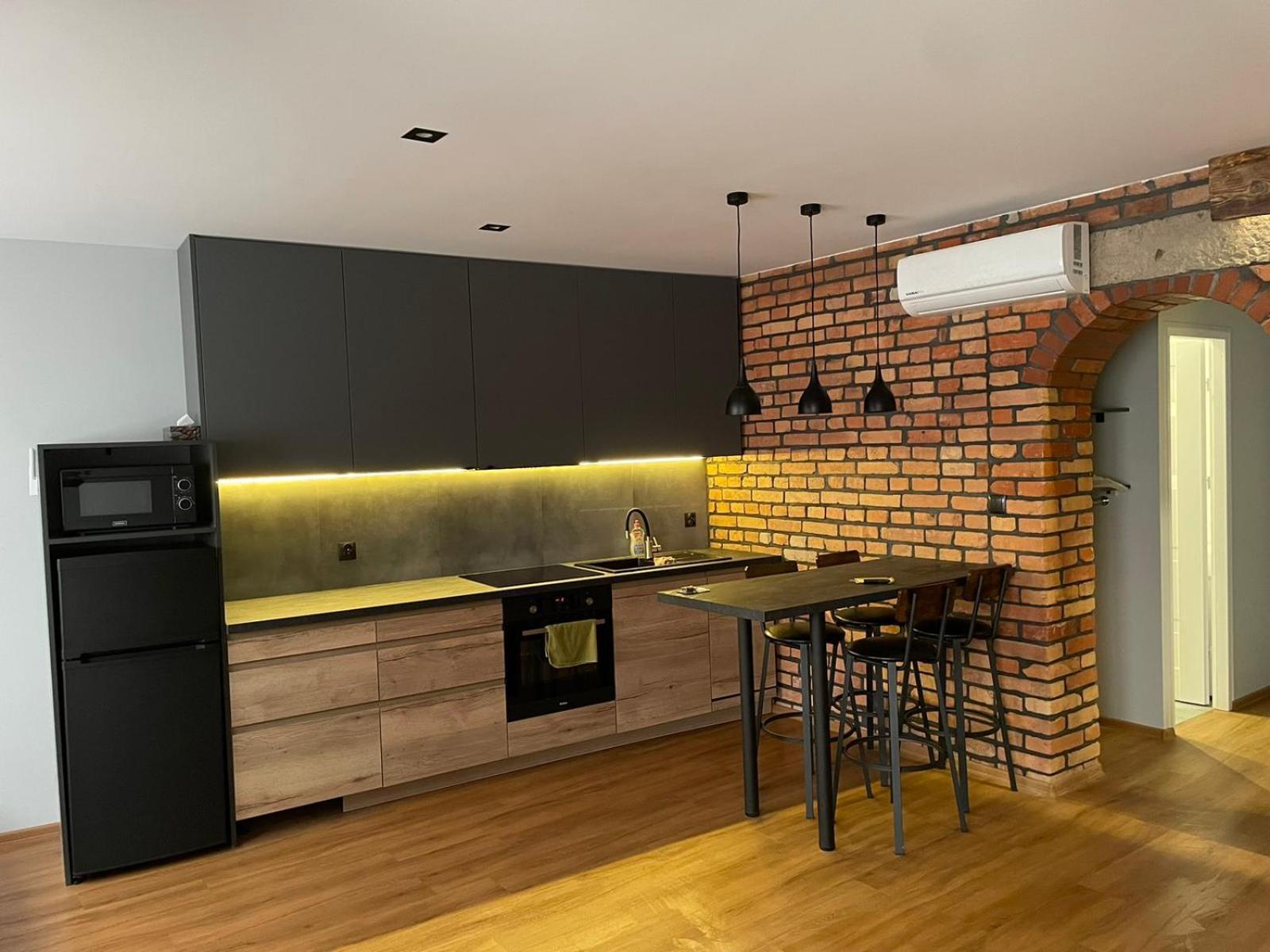Kosciuszki Apartment *